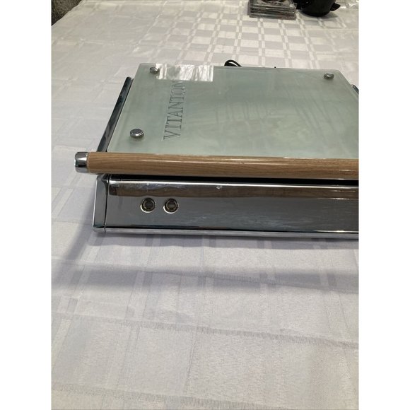 Vitantonio Panini Press Frosted Glass Chrome Wood Handle Grill VTGPN11CAN - Picture 2 of 9